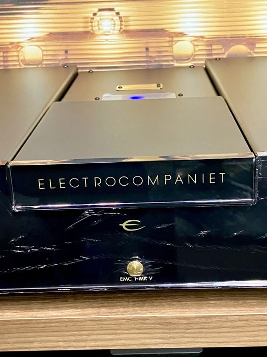 -% НАМАЛЕН! Еталонен CD плейър Electrocompaniet EMC 1 MKV Reference