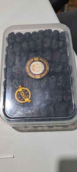 Аджуа құрмаса сатылады тікелей Медина қалаасынан келген