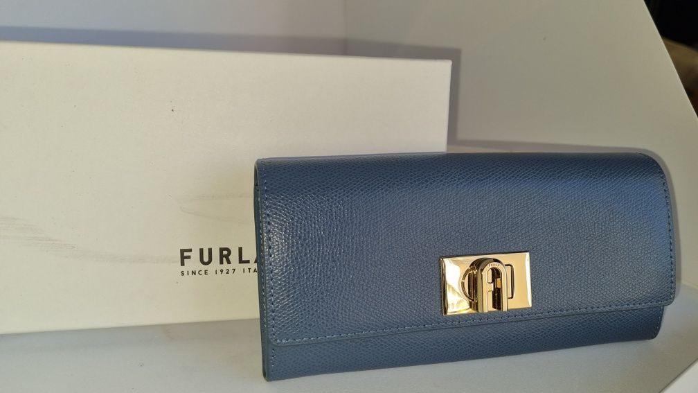 Дамски портфейл Furla