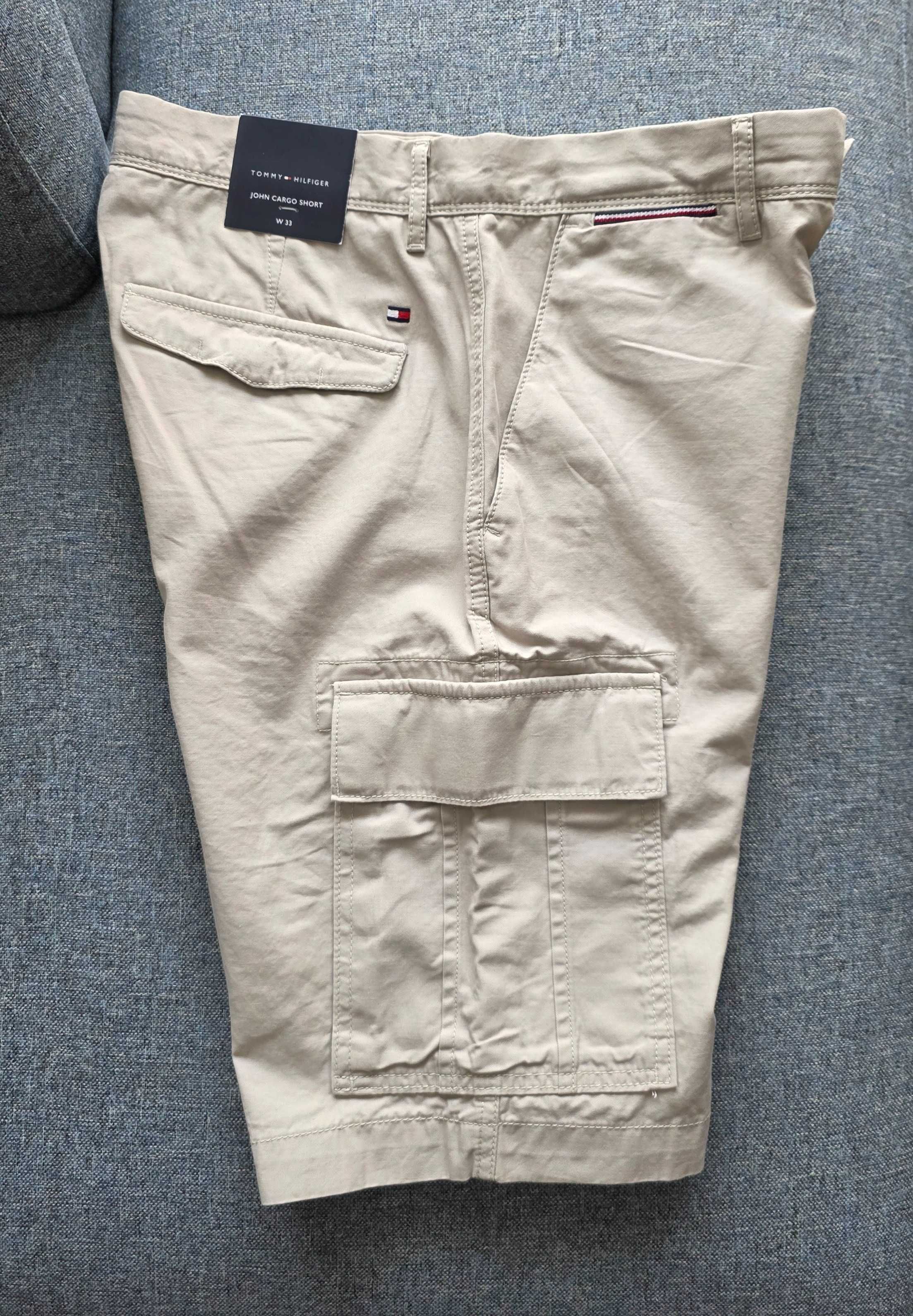 Pantaloni scurti TOMMY HILFIGER originali. Cargo short