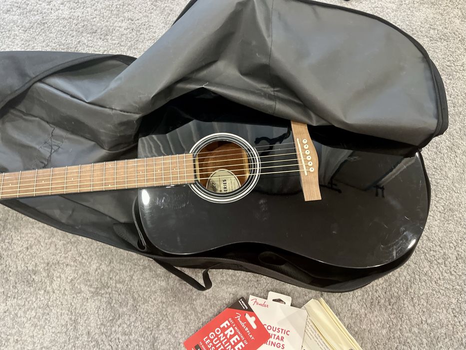 Chitara acustica Fender FA 115 Black cu suport