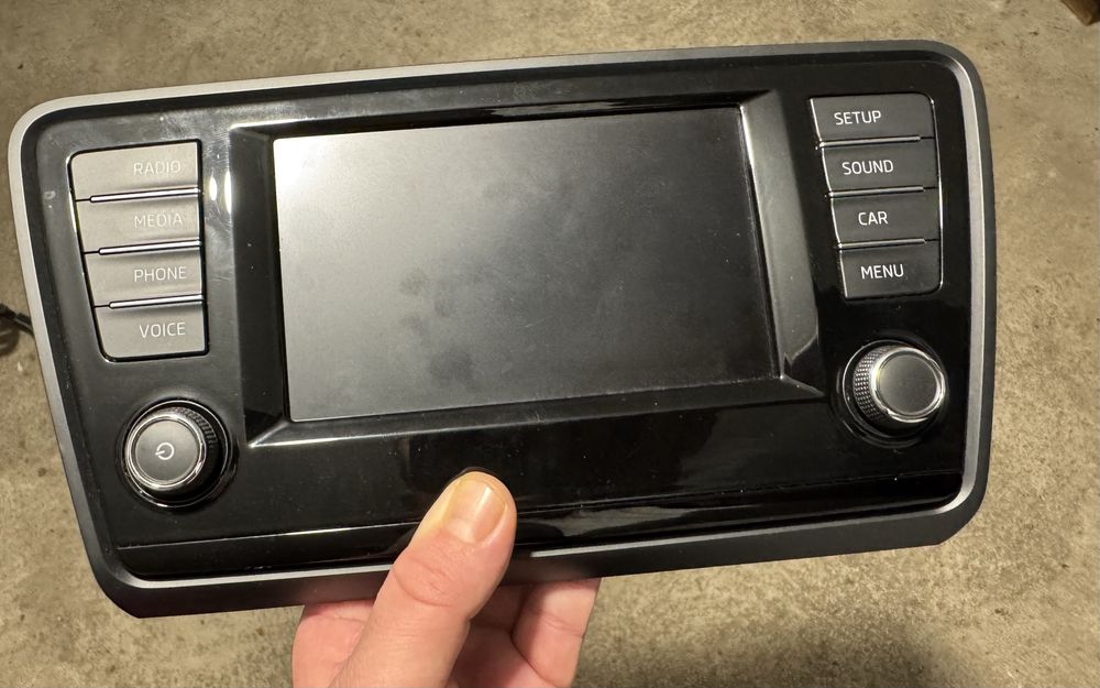 Оригинален дисплей за мултимедия Болеро на Шкода Октавия 3