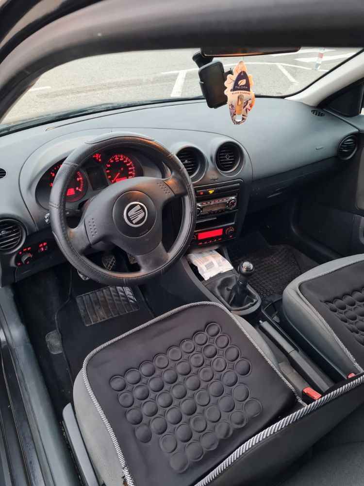 Vand seat ibiza anul 2004