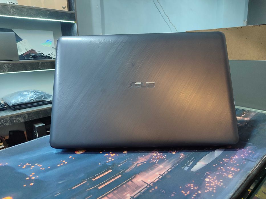 Ноутбук офисный Asus Intel Celeron N4020