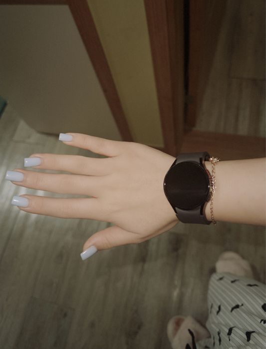 Watch 6 черные торг есть