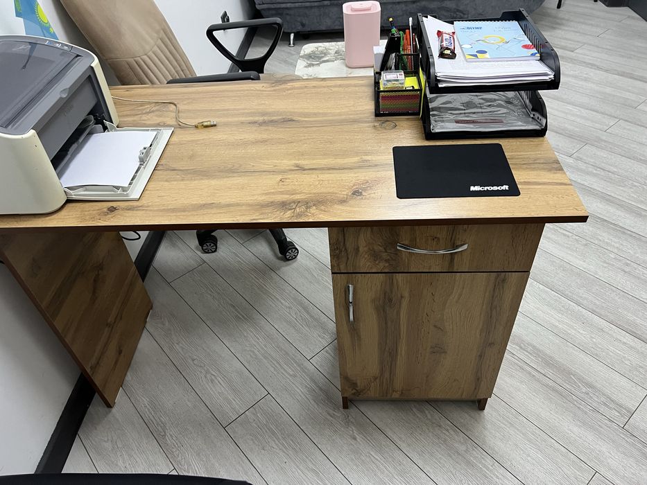 Продается Диван , Шкаф , парта