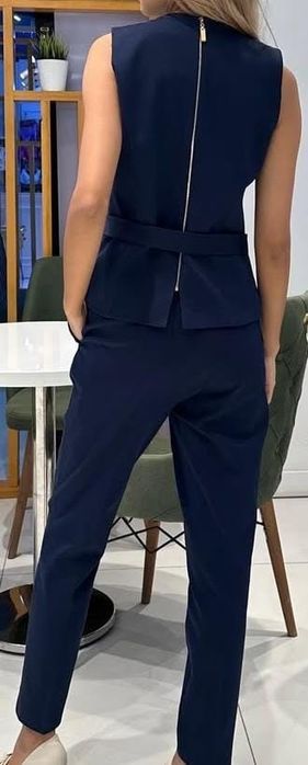 Продам костюм женский