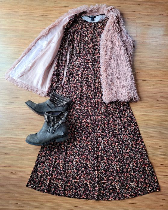 Vesta Steilman, rochie New Look