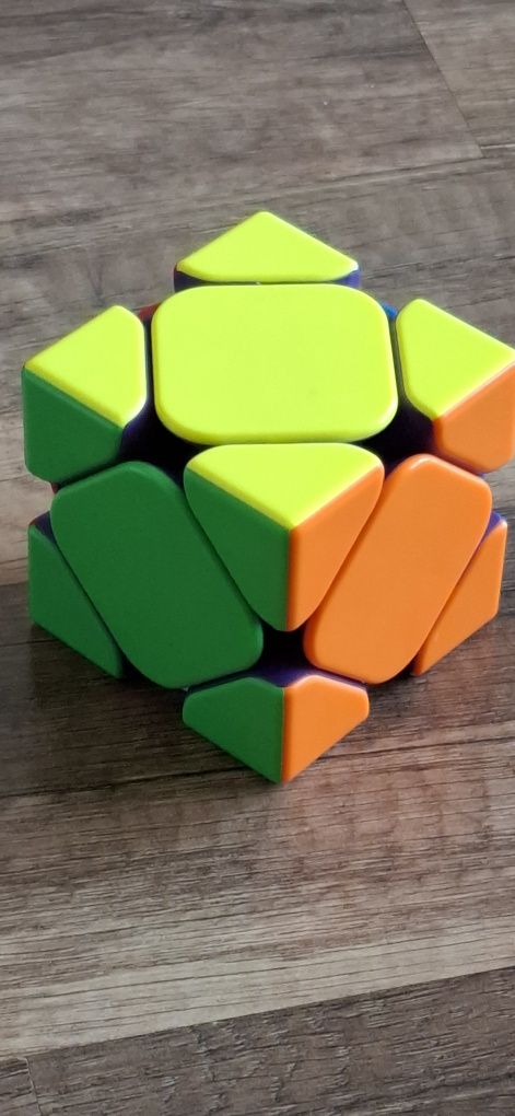 Skewb-рубик кубче