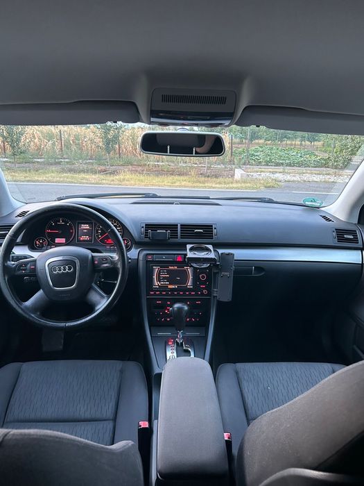 Vând Audi A4 B7