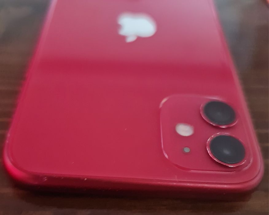 Iphone 11 / 128GB Червен.Нова Цена