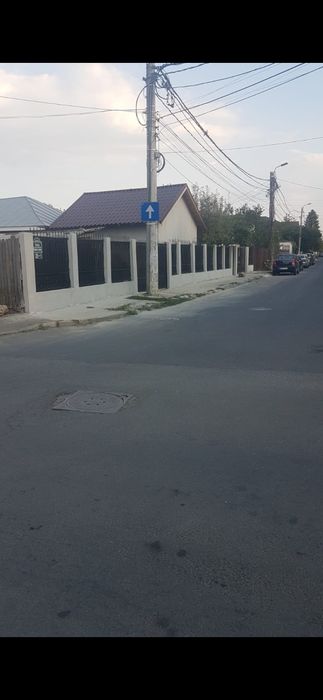 De vânzare teren+casa