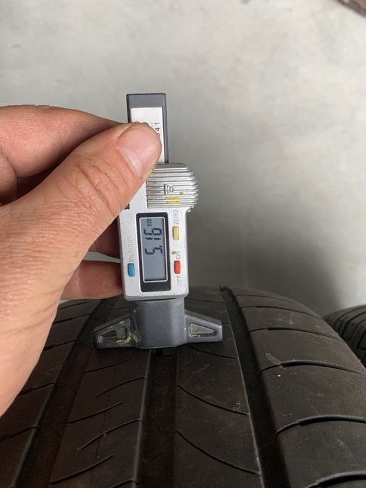 Anv vara 215/60/16 Goodyear/Michelin