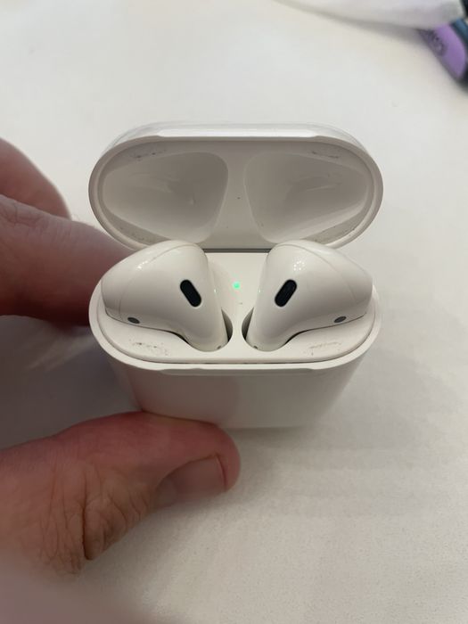 Airpods 2 в хорошем состоянии оригинал