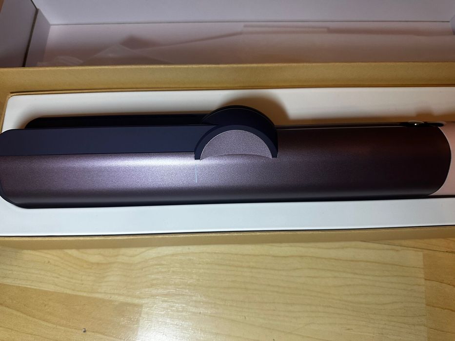 Uscstor de par airstrait airstright air straightner, nu este dyson