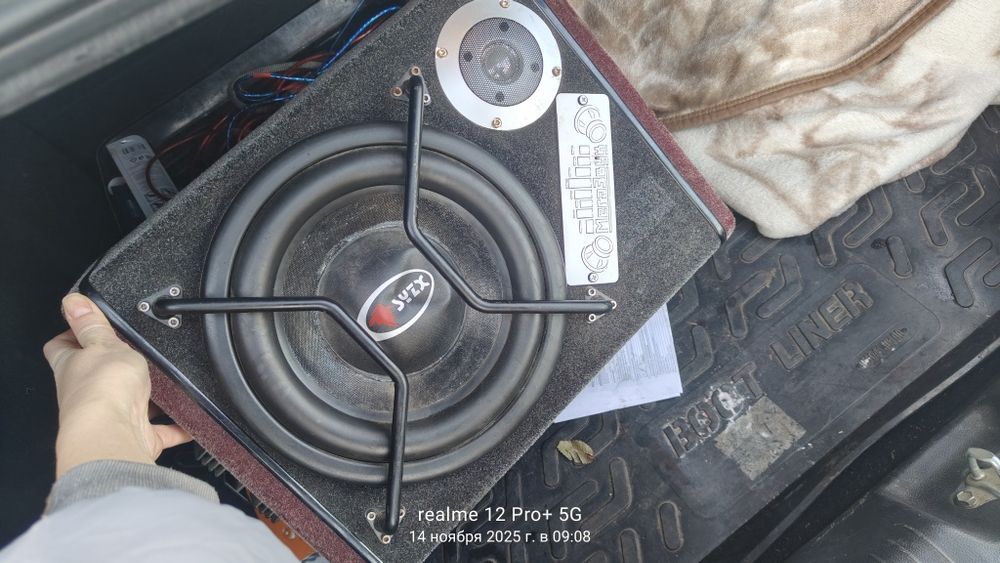 Продам сабвуфер б/у