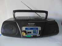 Aparat radio Sharp