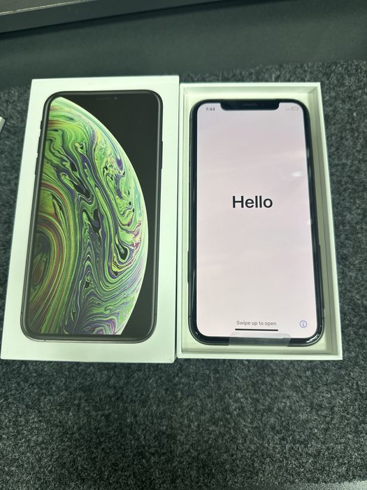 Iphone xs 64gb new