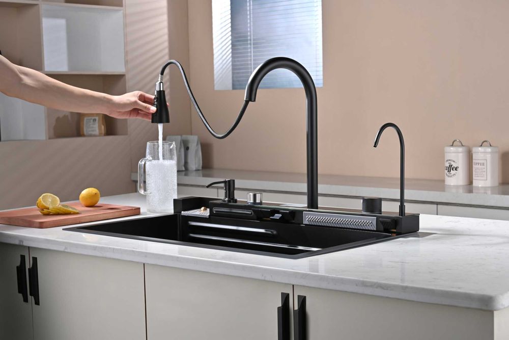 Черна мултифункционална кухненска мивка с двоен водопад