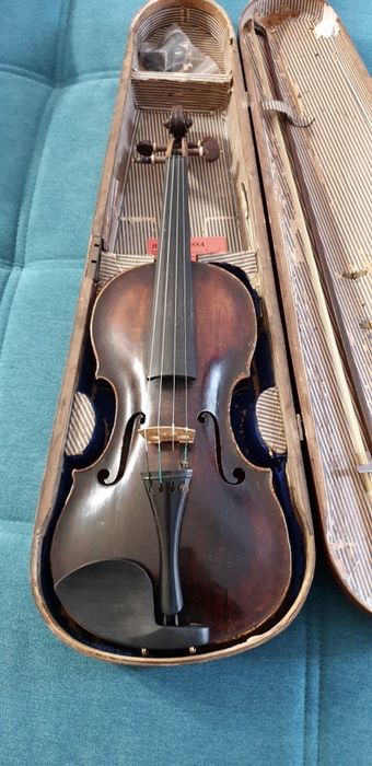 Vioara veche de vanzare