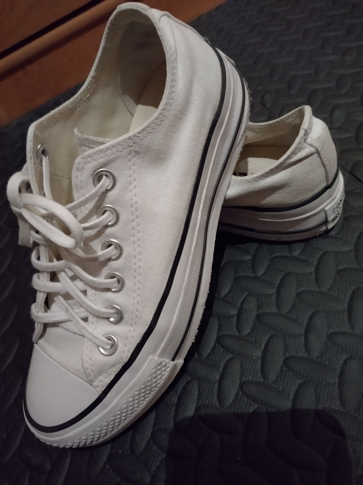 Оригинални кецове на платформа Converse Chuck Taylor