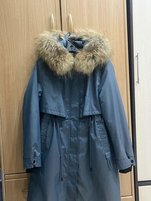 продам срочно зимнюю куртку в отличном состоянии