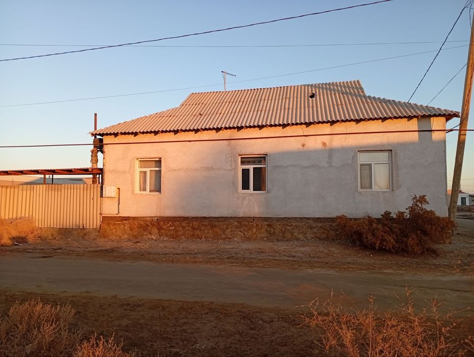 Жай сатылады пост гай таза посёлкада