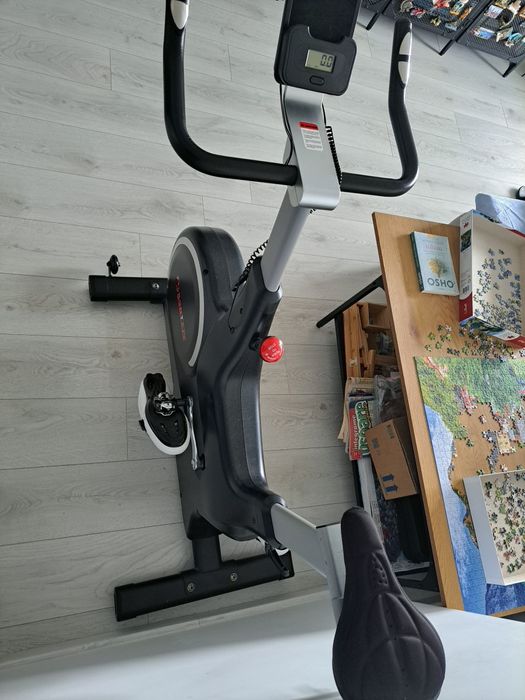 Bicicleta spinnning BodyFit® SB7000, volanta,aplicații Kinomap, Zwift