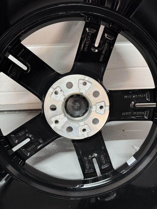 Jante originale BMW M packet R18 seria 3/4 G20 G22 G23 G26 i4 cu iarna