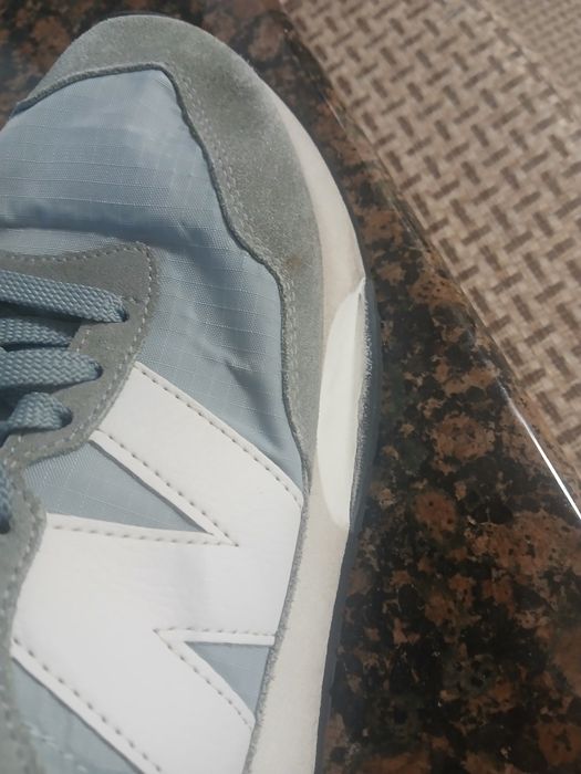 Vând adidasi new balance nr 42