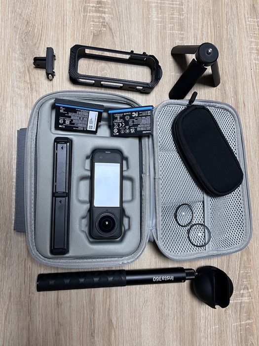 Vand Insta360 x5 Essentials Bundle