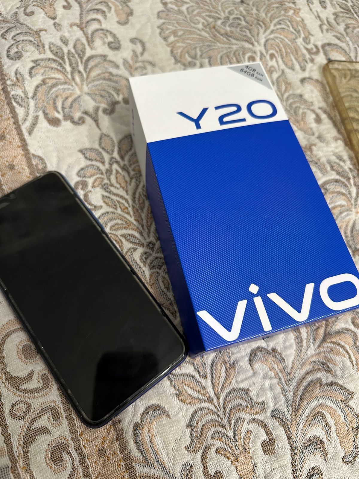 Смартфон Vivo Y20