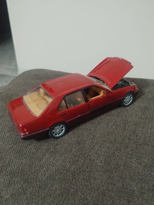 Макет на Мерцедес ,W140