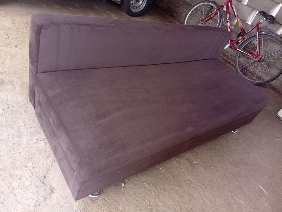 Продаётся диван тахта