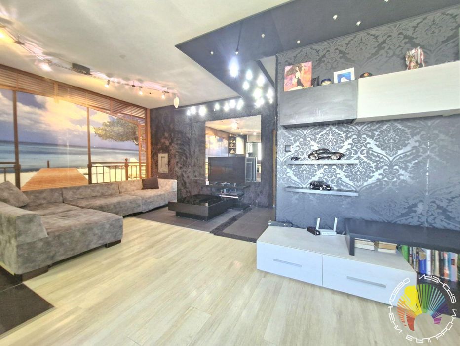 Дава се под наем Двустаен апартамент в Бургас, Изгрев - 70 кв.м за 510 € - Снимка #3