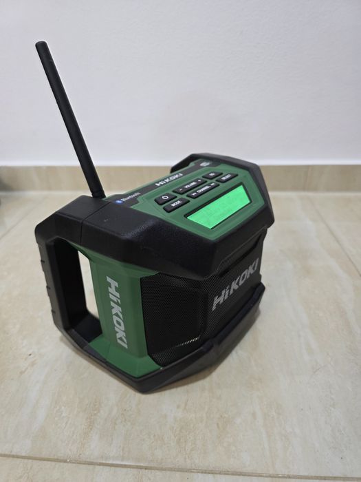 Radio Boxa Hikoki UR 18DA