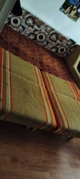 Donez canapea extensibila dimensiunile canapelei de pot vedea în poza