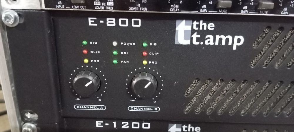 Vând amplificator putere the amp e800