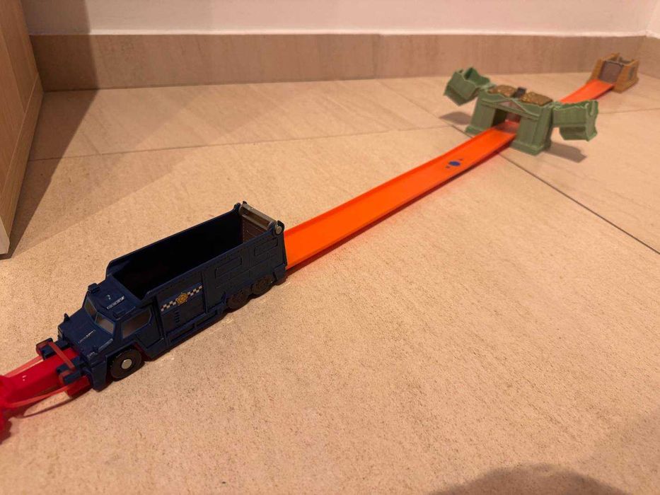 Писти Hot Wheels