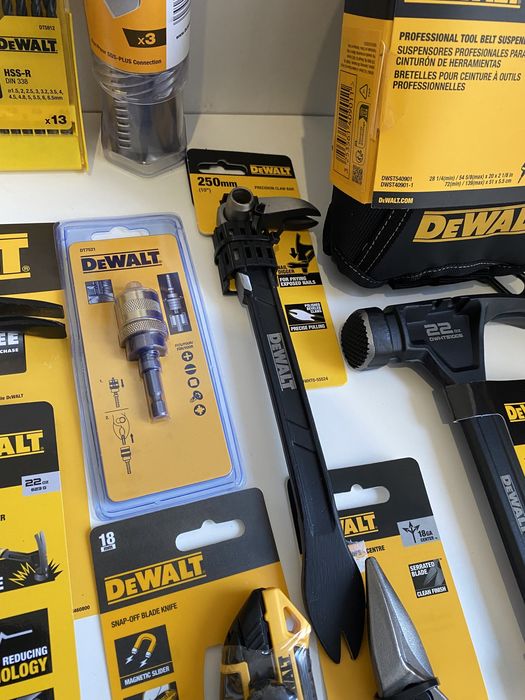 DeWALT - Битове , Накрайници , Ножици , Чукове , Дискове u други