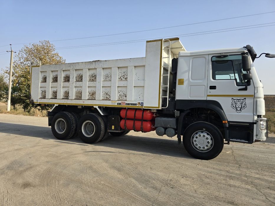 Howo  самосвал 2022 год