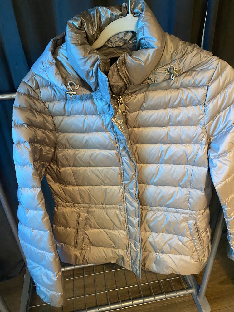 Уникално олекотено якенце на Massimo Dutti