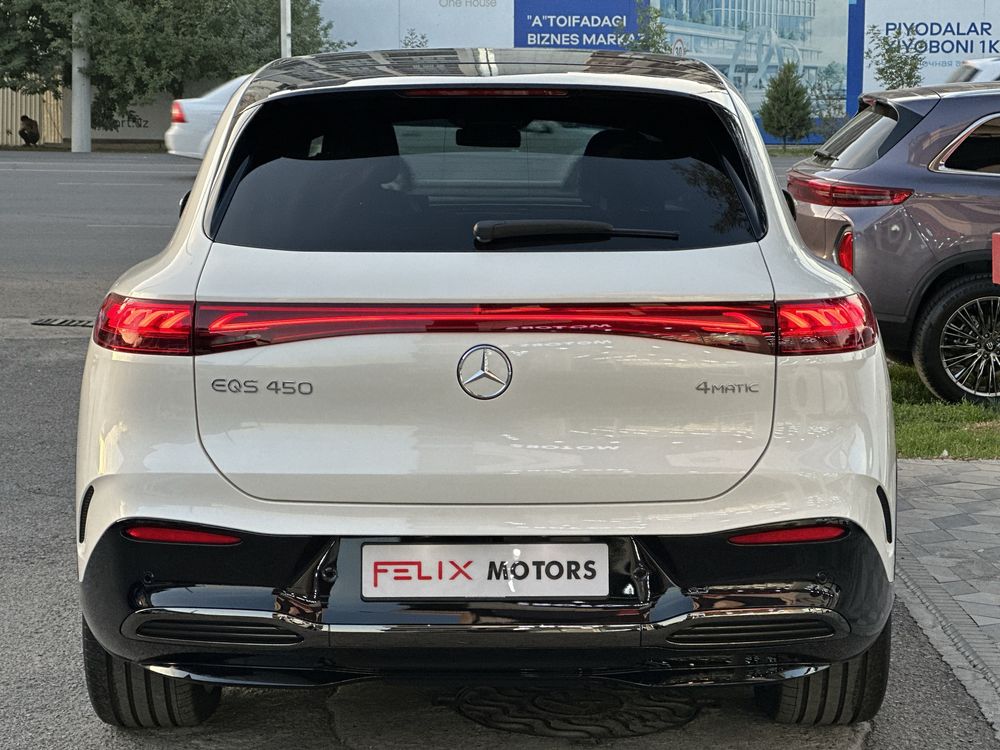 Mercedes Benz EQS 450 + SUV