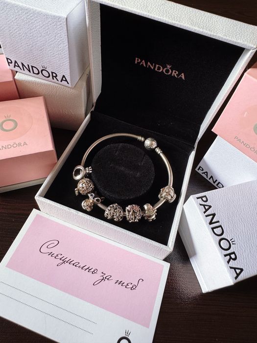 Твърда гривна PANDORA