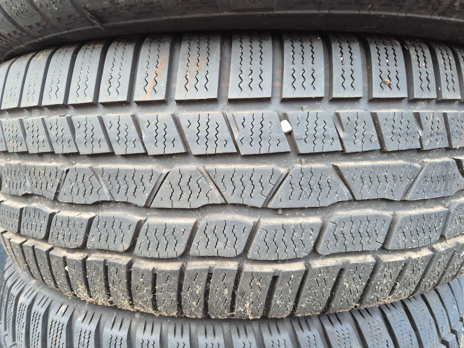 2 Anvelope de IARNA - 215/60/16 - Continental CA NOI DOT 2021