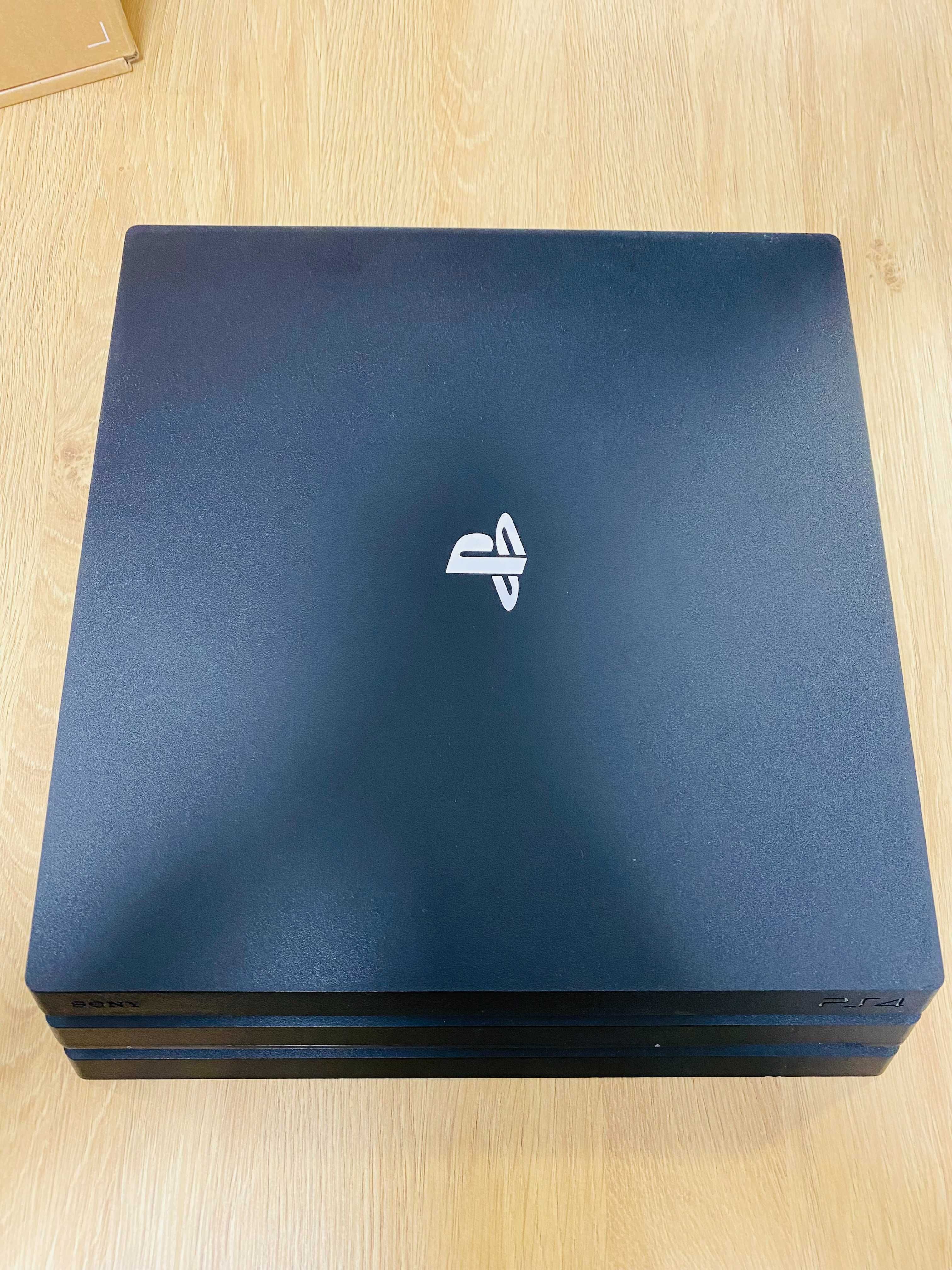Конзола Sony Playstation 4 PRO, 1 TB, Black