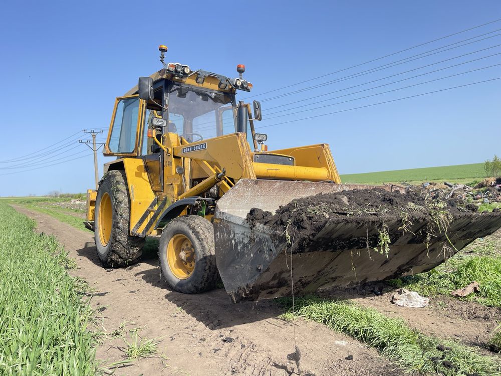 Inchiriez buldoexcavator