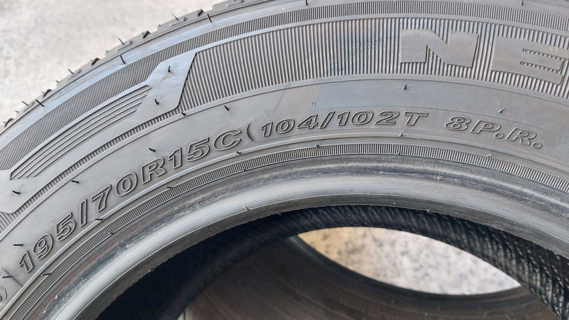 Гуми за Бус 195/70/15 C Nexen Roadian 2 броя
