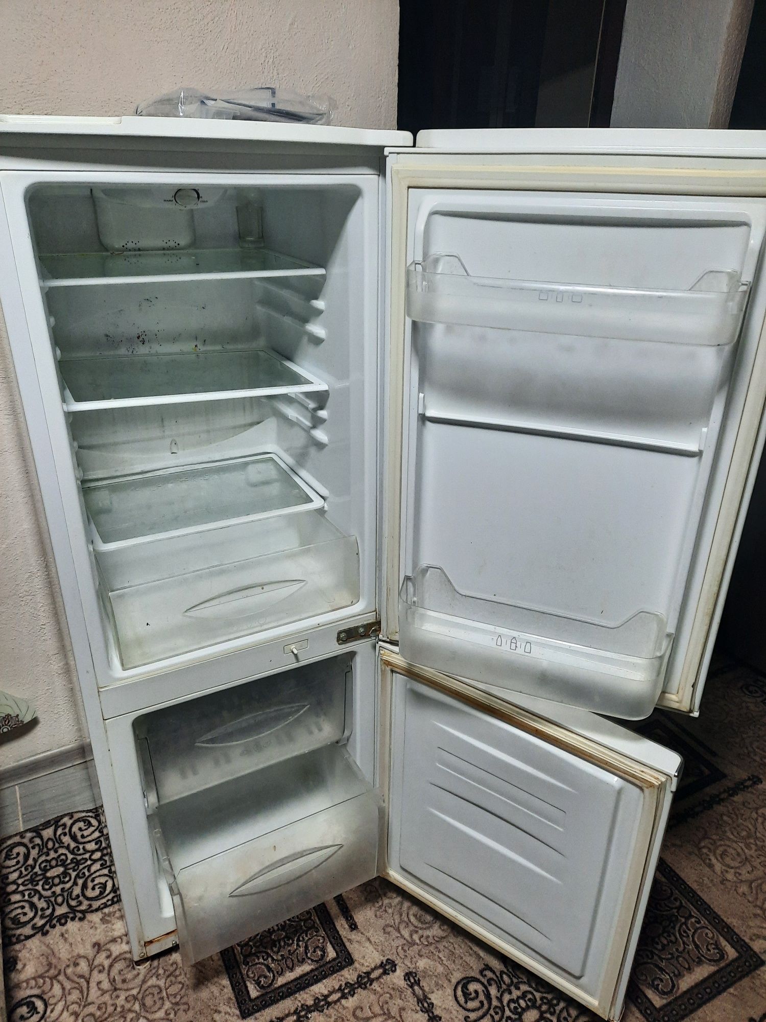 Холодильник LG маленький