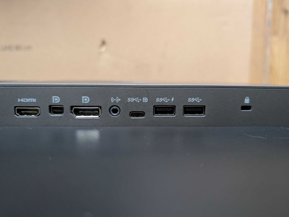 HP Z32 - 31.5" 4k IPS WLED 10bit (8+FRC)монитор,99% sRGB, USB-C 90W